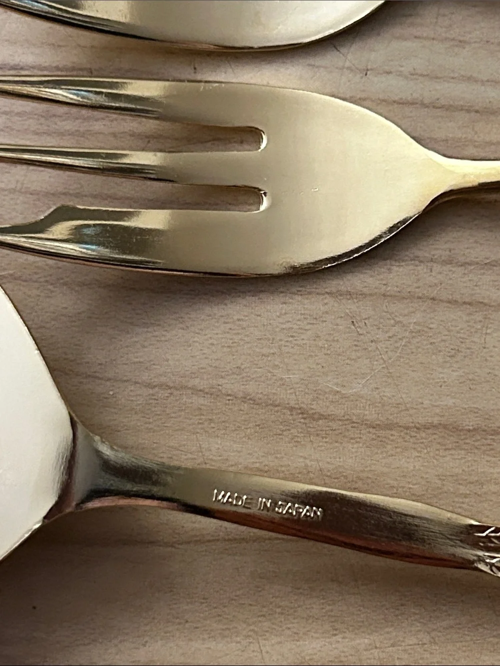 Gold Rose Handle Serving/cake lifter and Demi Fork Set - made in Japan